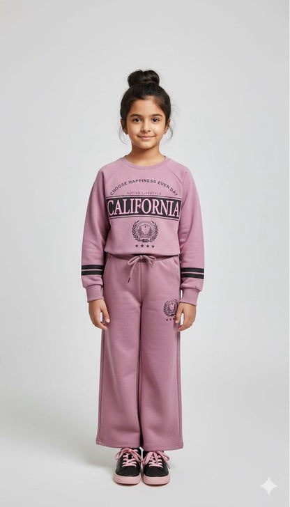 Girls California Lounge Co-ord Set – Soft Magenta Sweatshirt & Wide-Leg Pants | Premium Winter Loungewear for Kids (Copy)