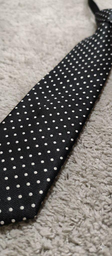 Black & White Ready to Use Tie – Easy Wear Formal Accessory for Boys