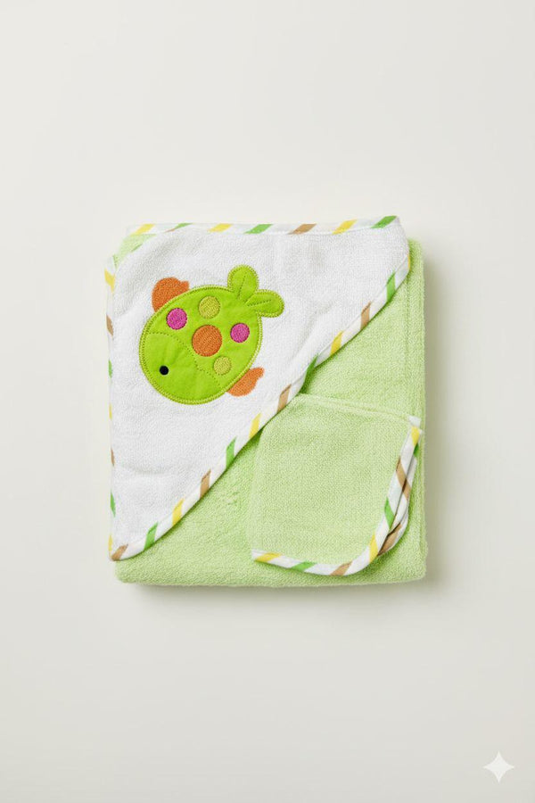 Green Baby Hooded Towel Wrap with Cute Fish patchwork Hood – Soft & Absorbent