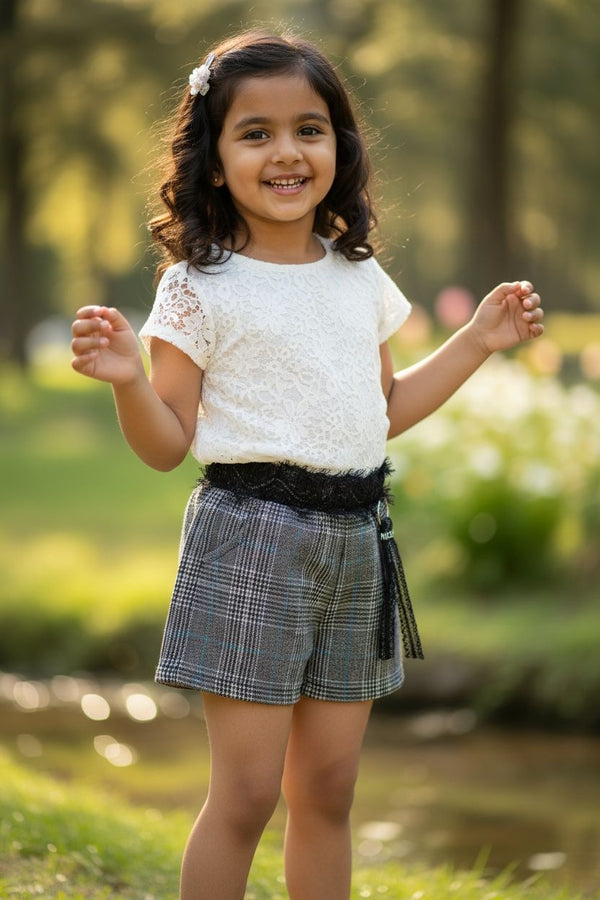 Checkered Fashion Girls Shorts with Lace Waist