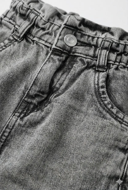 Grey Washed Cargo Denim Jeans – Relaxed Fit Utility Style Pants