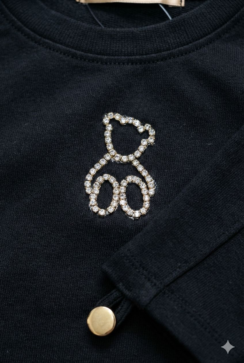 Black Long Sleeve Crop Top – Stylish Stretch Fit Top