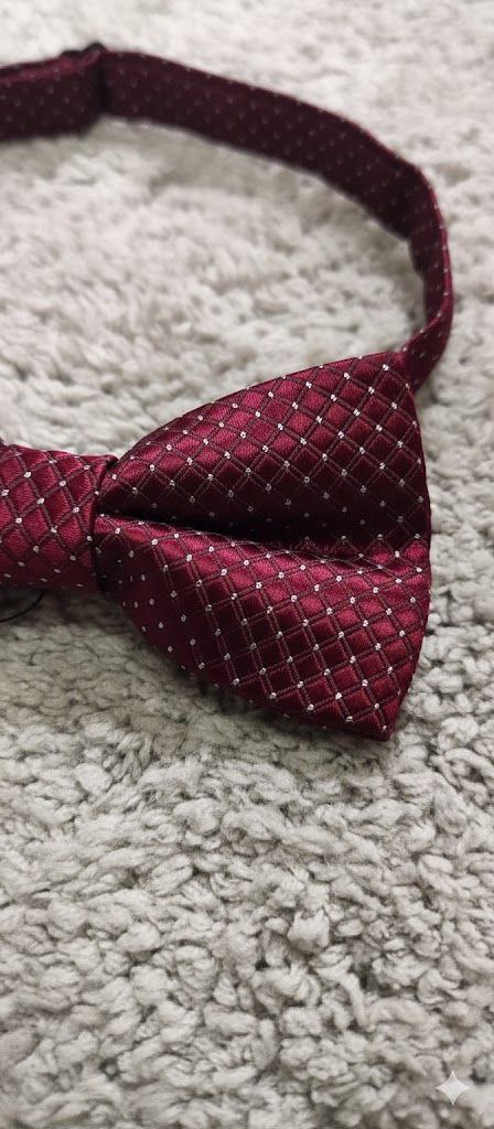Mehroon Bow Tie Ready to Use– Easy Wear Formal Accessory for Boys