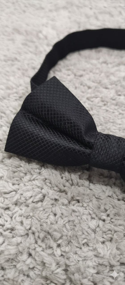 Black Bow Tie Ready to Use– Easy Wear Formal Accessory for Boys