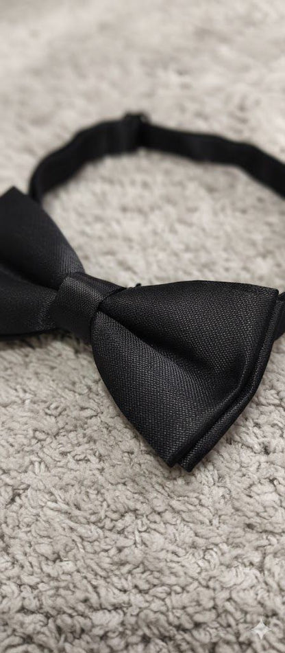 Black Plain Bow Tie Ready to Use– Easy Wear Formal Accessory for Boys